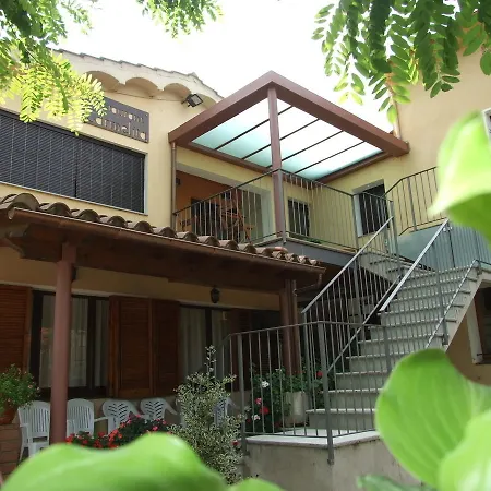 Apartmanhotel Carmelita 2*